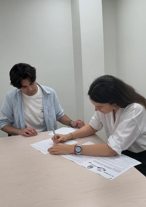 Firma de convenio con un centro de estudiantes de Derecho